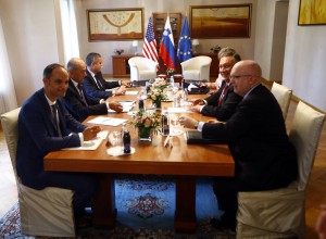 Pompeo prispel v Slovenijo in se že sestal z Janšo