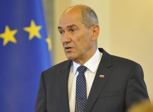 Janša vrača Kučanu: Resnica je ena in ta stavek vse pove