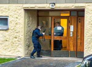 Preobrat: švedska mama ni več osumljena, da je sina desetletja zadrževala v ujetništvu
