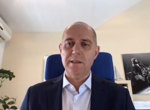 Se delajo norca? Damijan in KUL kot pomemben ukrep v boju z epidemijo predlagata prezračevanje prostorov