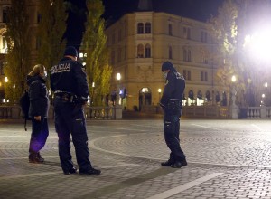 Zaprtje države se končuje: katerih omejitev bo konec in kaj se bo odprlo