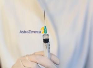 AstraZeneca najprej odpovedala, nato pa le potrdila sestanek z EU glede dobave cepiva