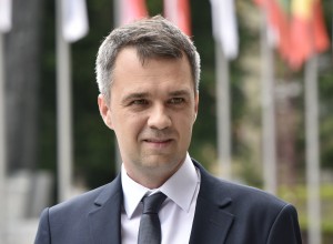 Minister Dikaučič v sodni preiskavi zaradi davčne zatajitve