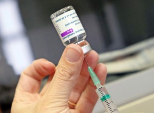 AstraZeneca umika cepivo proti covidu-19: na trgu je presežek cepiv