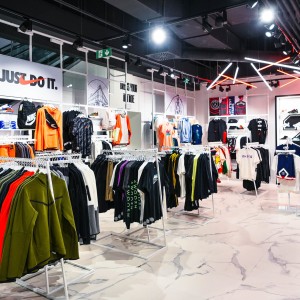 V Cityparku se je odprla največja trgovina BUZZ v Sloveniji