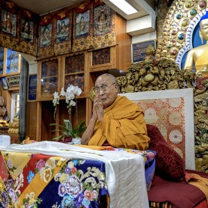 Reinkarnacija po ukazu partije: Peking želi izbrati naslednika 90-letnega dalajlame