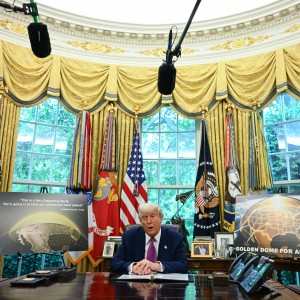 Svinčena teža Trumpove Zlate kupole: draga in pomanjkljiva utvara