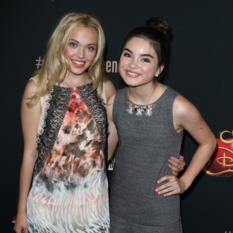 Lauren Taylor in Landry Bender