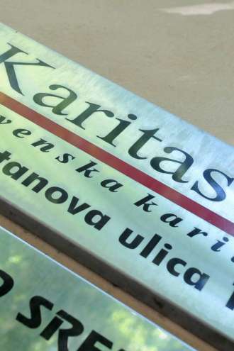Slovenska karitas zbrala dobrih 19 ton doniranih izdelkov