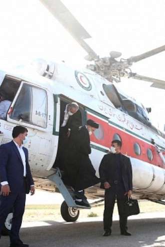 V megli iščejo strmoglavljeni helikopter, na katerem je bil iranski predsednik