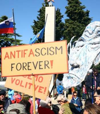 protest marezige sds vlada policija bobo