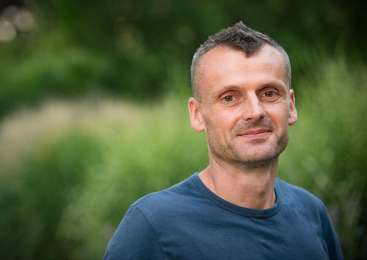 Sramežljivi kmet Jože: Osvojiti žensko je misija nemogoče