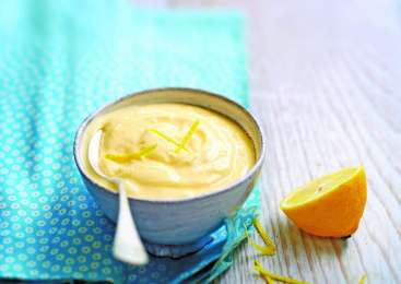 To je slastna limonina krema! Postrezite jo s piškoti
