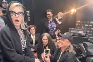 Kelly Osbourne - Ozzy ni bil navdušen nad hčerino zaroko s članom skupine Slipknot