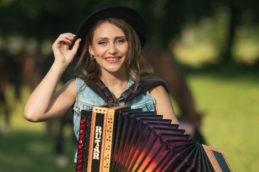 Tjaša Božič poletje preživlja na veselicah