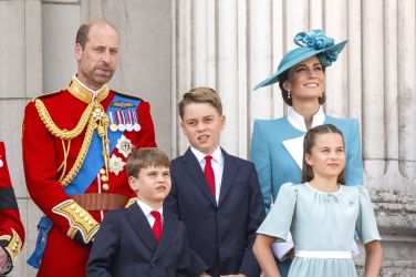 princ willliam, princesa kate, princ george, princesa charlotte, princ loius - Prestolonaslednik pri