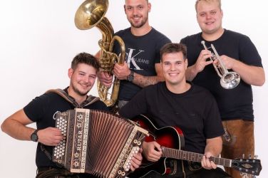 Kresovci so Jernej Verhnjak, Klemen Krivec, Tine Naveršnik in Lovro Tominc