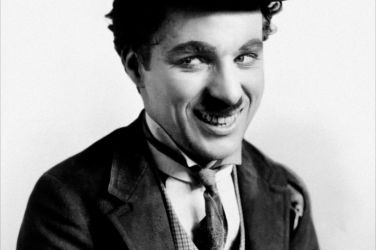 Charlie Chaplin je bil izredno vsestranski umetnik, a se ga najbolj spominjamo po liku Potepuha
