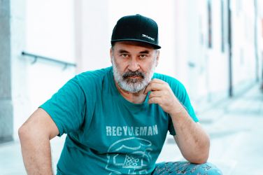 Dalaj Egol, Recycleman - !!! RecycleMan je lahko vse kar Dalaj Egol hoče, da je - od DJ-ja do raperj