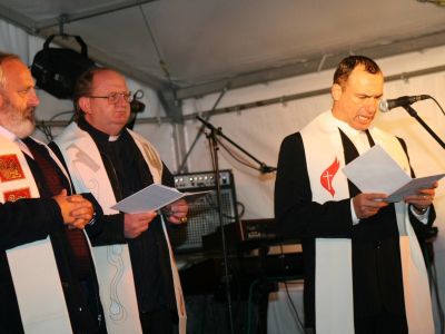 bowling_so_blagoslovili_bostanjski__sevnispki_in_sentjanski_zupnik.jpg