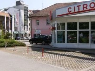 foto_portal_parkirisce.jpg
