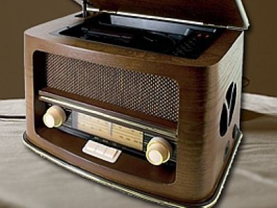 retro radio.jpg