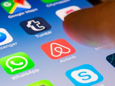 AirBnB, oddajanje nepremičnin, aplikacija, pametni telefon