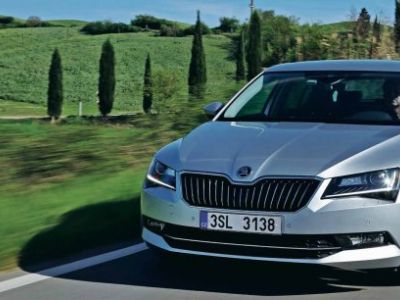 PREIZKUSILI SMO: Škoda superb