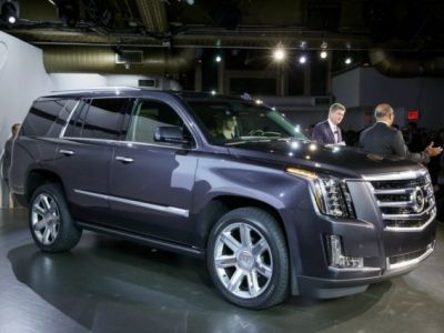 Cadillac predstavil novega escalade
