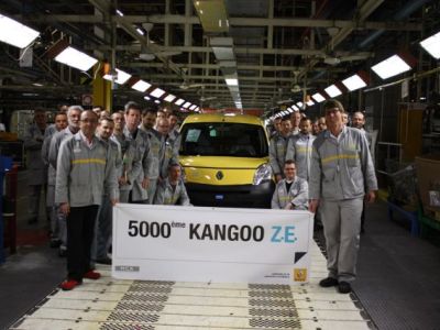 Že 5.000 električnih kangoojev