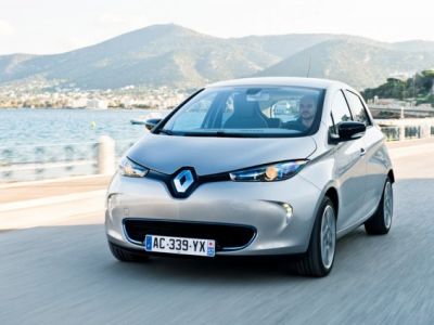 PREIZKUSILI SMO: Renault zoé