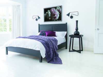 posteljnina TheFrenchBedroomCo_1966051_TheHedonisticBlackBedLi.jpg