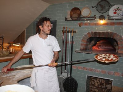 najpicerija, naj-picerija-slovenije-2024, naj-picerija-slovenije, špizza, spizza