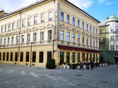 1699365704_hotel_evropa.jpg