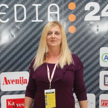 Z jasnovidko in 5d terapevtko Aljo Špilak smo se na festivaliu Petisvet.si lotili težav, ki nam jih povzroča karma.