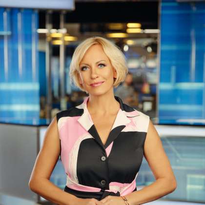 Petra Kerčmar je s televizijsko kariero začela na lokalni televiziji Impulz kot novinarka in voditeljica različnih kontaktnih oddaj, Poročil in Dnevnika. Profesionalno novinarsko pot je nadaljevala na