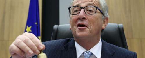 Juncker podprl nadaljevanje dela arbitražnega sodišča
