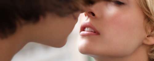 Ustnice so ustvarjene za poljube