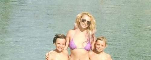Britney razkrila svoje telo!