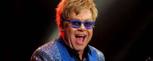 To je Elton John ustvarjal med karanteno