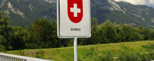 Švicarji se brigajo le zase