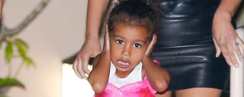 VIDEO: 4-letna hči Kim Kardashian nori zaradi fotografov!