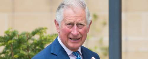 Princ Charles okužen s koronavirusom