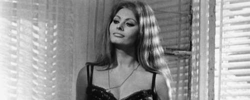 Uganete koliko let je dopolnila danes Sophia Loren?