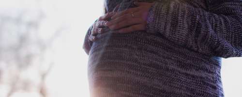 Kakšna je stopnja nezaželenih nosečnosti v Sloveniji?