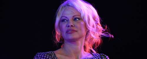 Pamela Anderson je 'malo' pretiravala z botoksom
