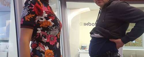 V Sloveniji priljubljena igralka končno pokazala nosečniški trebušček