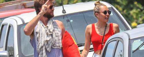 Liam Hemsworth z Miley in prijatelji praznoval v Avstraliji