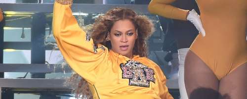 Splet je ponorel: Beyonce združena z Destiny's Child