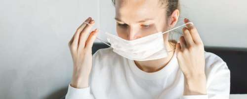 Kolumna: Maske, virusi in življenje s slabim imunskim sistemom